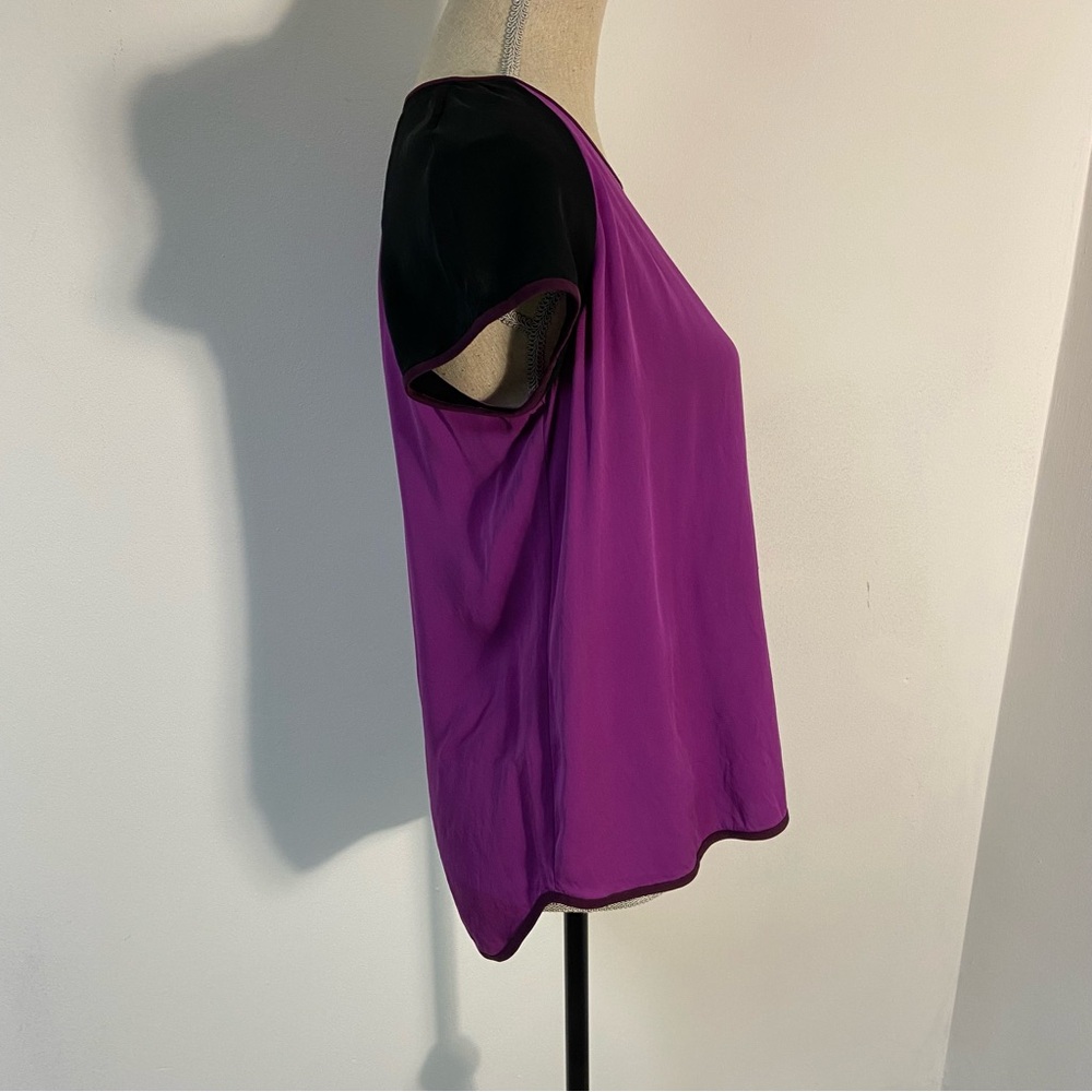 Diane Von Furstenberg Women’s Top Silk Blend Short Sleeve Size Medium Designer - Picture 5 of 12